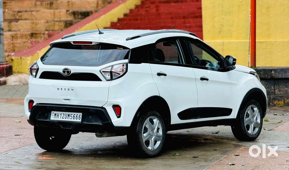 Tata Nexon 1.2 Revotron Xm (s), 2022, Petrol
