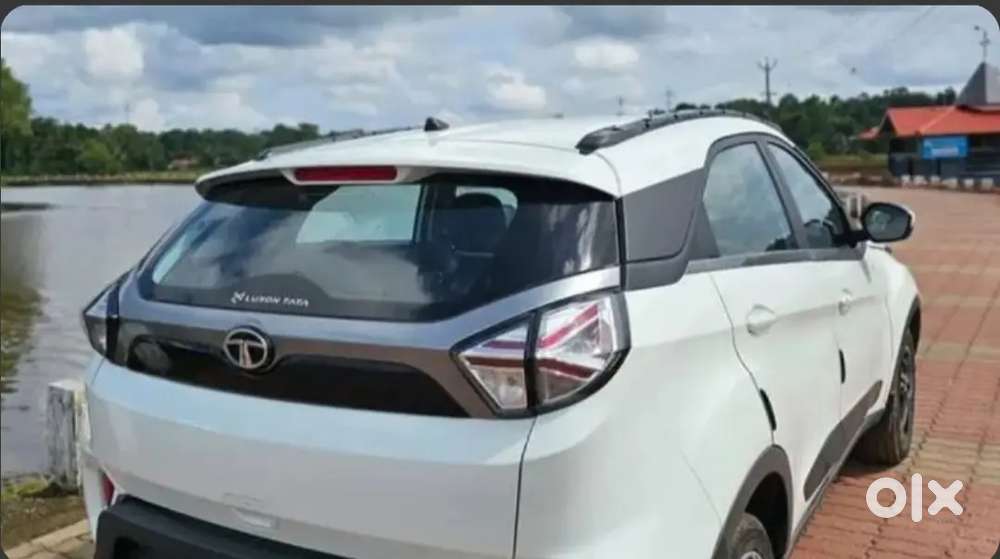 Tata Nexon 1.2  Xm Turbo 110 Ps Bsi 2018