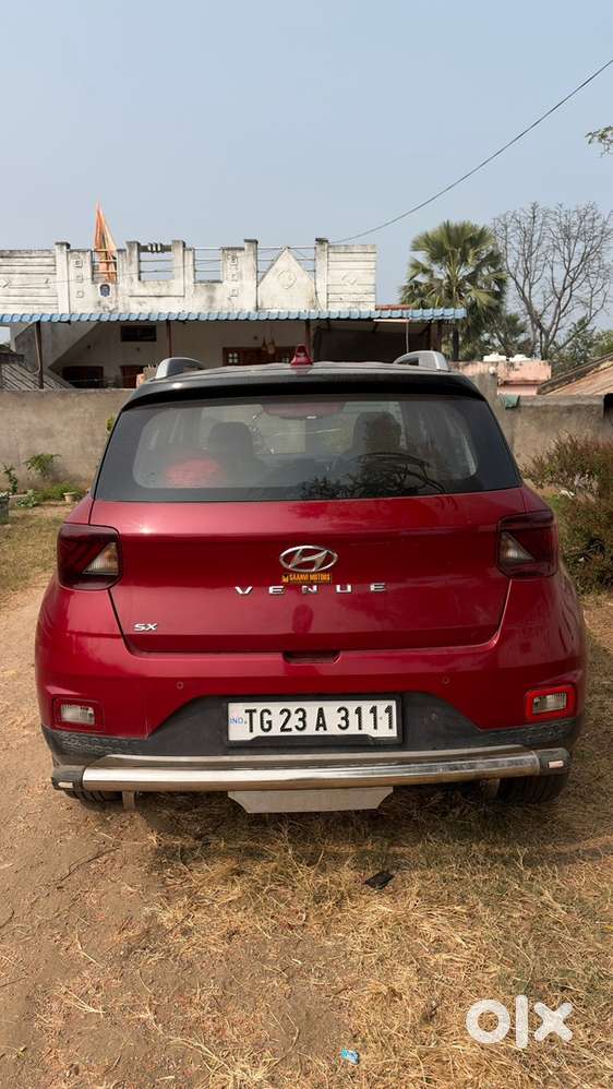 Hyundai Venue 2019 Diesel 79500 Km Driven