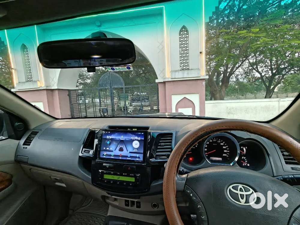 Toyota Fortuner 2010 Diesel 186000 Km Driven