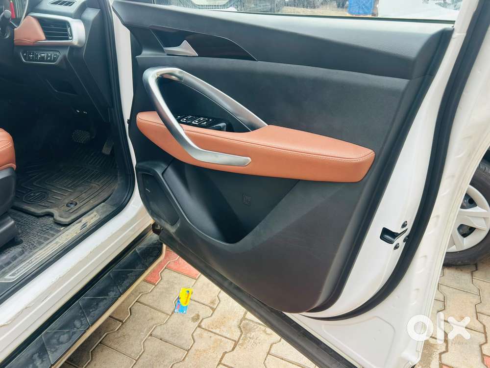 Mg Hector Plus, 2023, Petrol