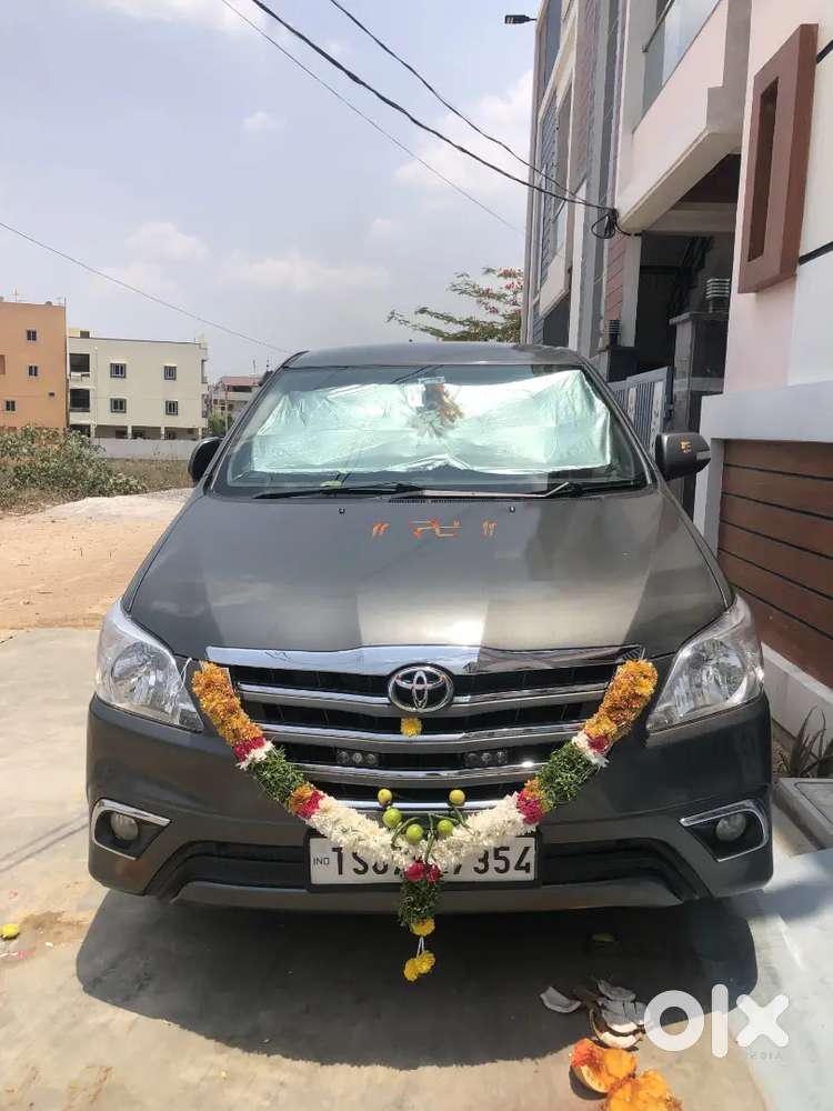 Toyota Innova 2014 Diesel 302000 Km Driven