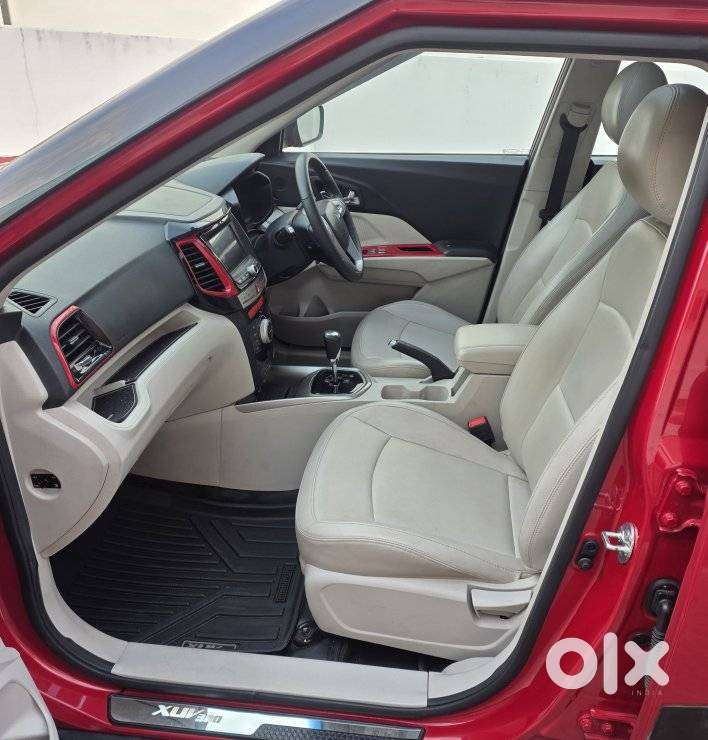 Mahindra Xuv300 W8 (o) 1.5 Diesel Amt, 2023, Diesel