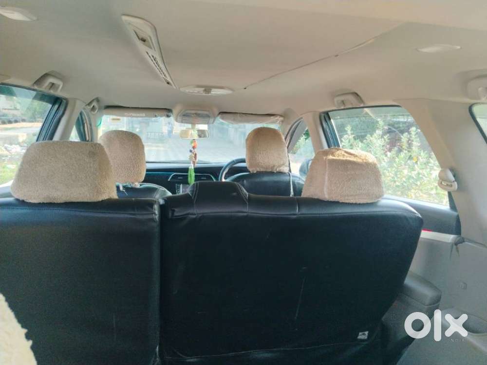 Mahindra Marazzo M6, 2019, Diesel