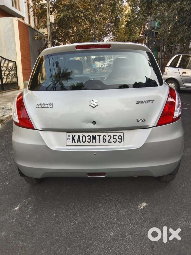 Maruti Suzuki Swift Vxi 1.2 Abs Bs-iv, 2014, Petrol