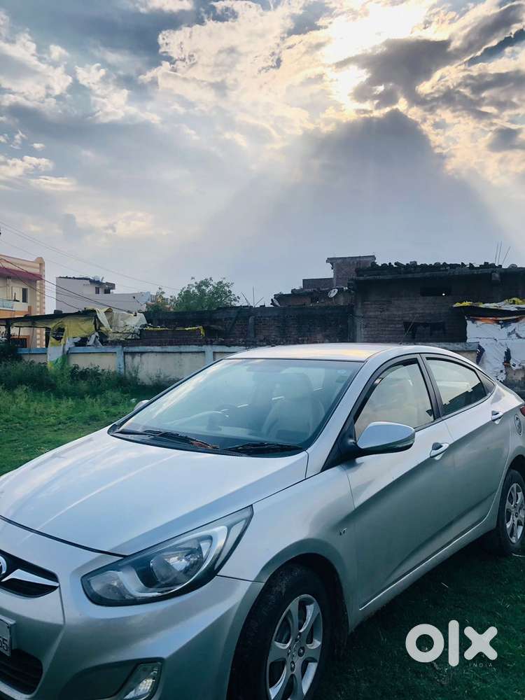 Hyundai Verna Petrol 2013