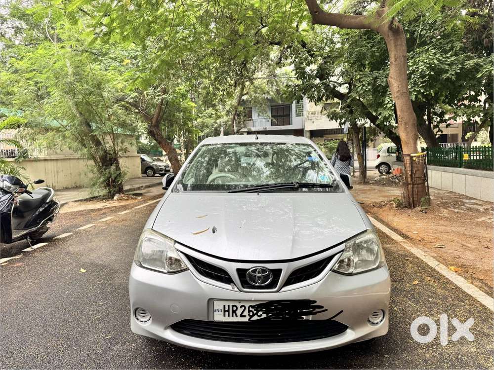 Toyota Etios Liva 1.2 V, 2016, Petrol