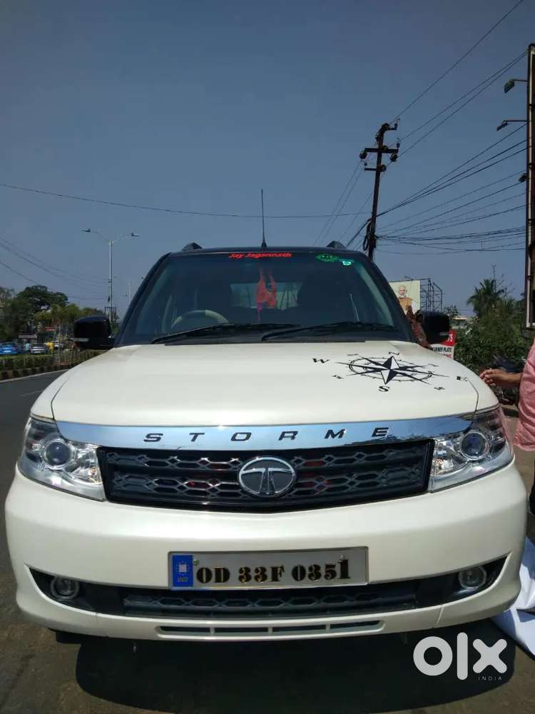 Tata Safari Storme 2015 Diesel 45000 Km Driven
