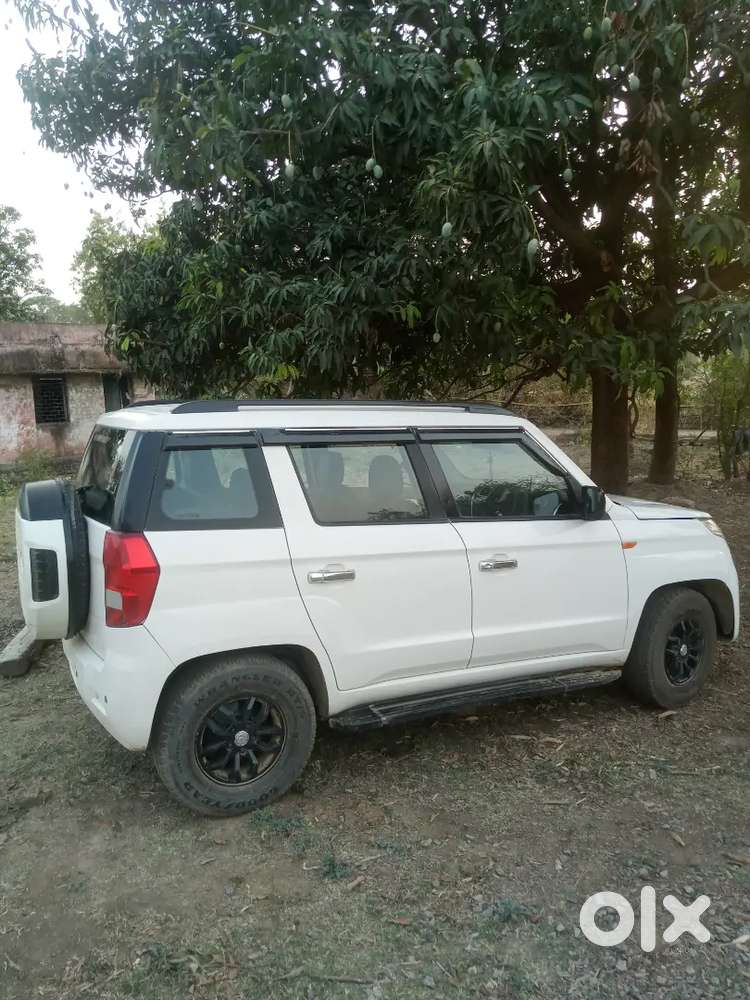 Mahindra Tuv 300 2016
