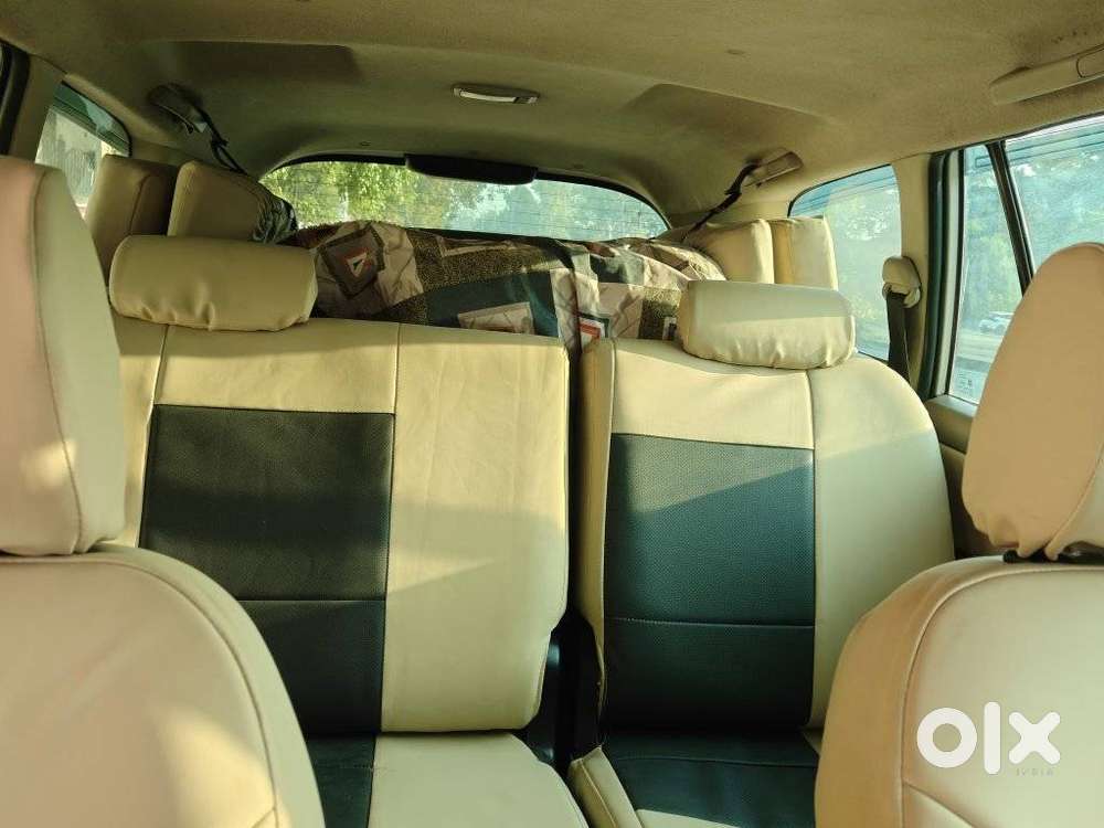 Toyota Innova 2.5 Vx 8 Str Bs-iii, 2015, Diesel