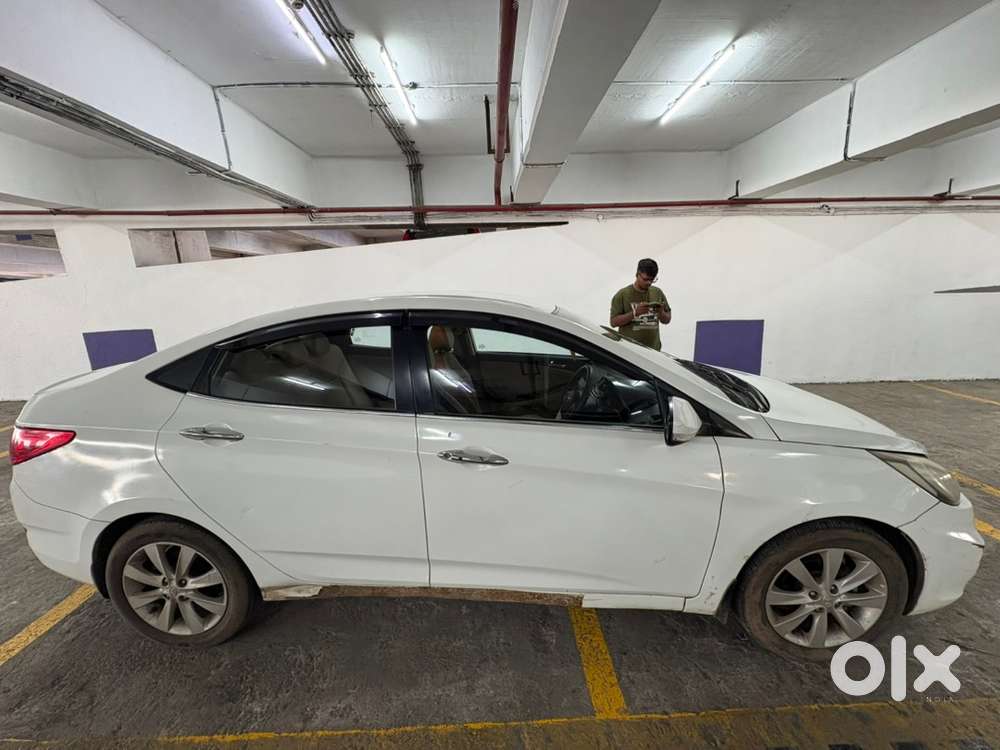 2013 Hyundai Fluidic Petrol Manual