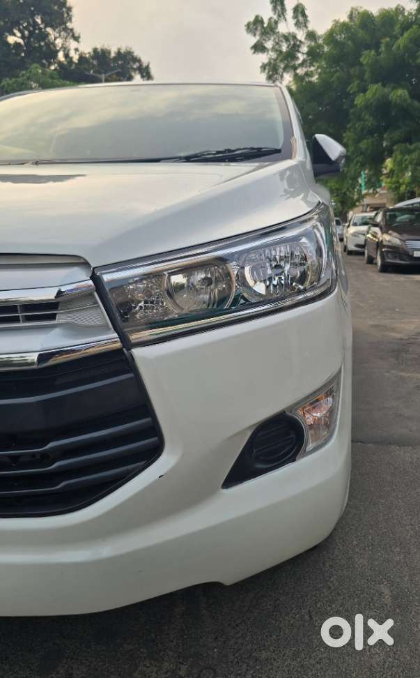 Toyota Innova Crysta 2.8 Gx At 8s, 2017, Diesel
