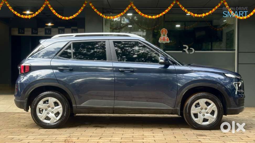 Hyundai Venue, 2022, Petrol