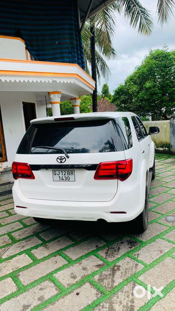 Toyota Fortuner Diesel 2012