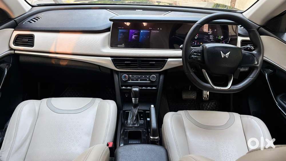 Mahindra Xuv700, 2022, Diesel