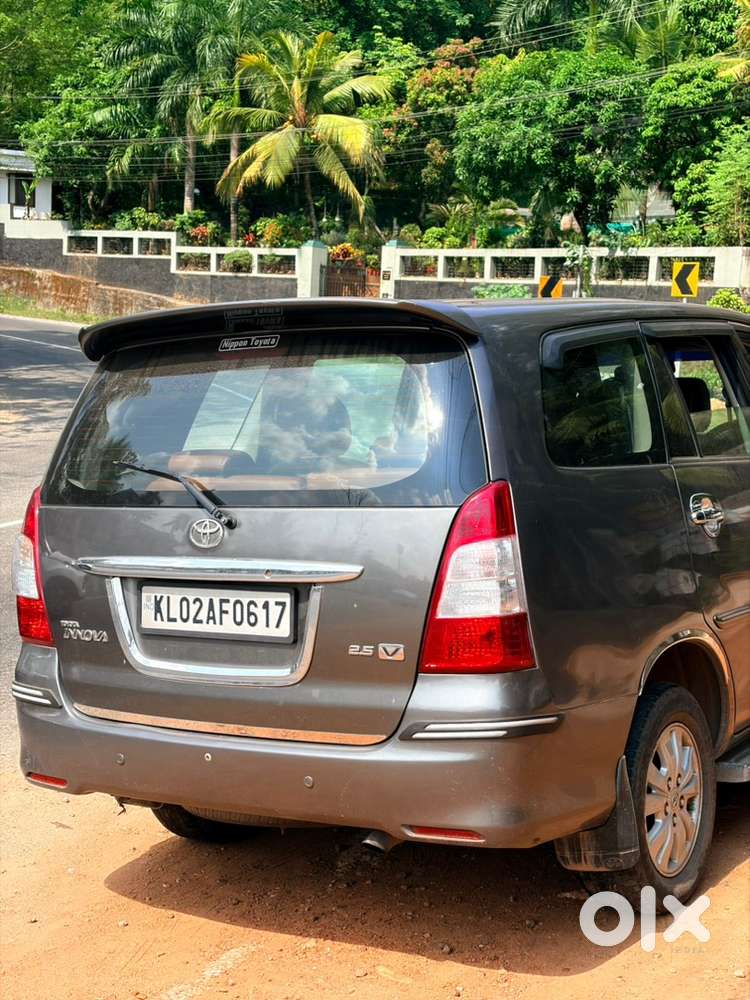 Toyota Innova Diesel 2010 Year
