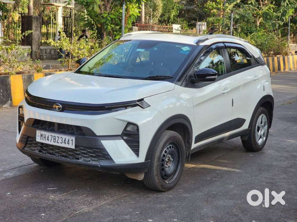 Tata Nexon Pure 1.2 S Revotron Petrol 6 Mt, 2025, Cng & Hybrids
