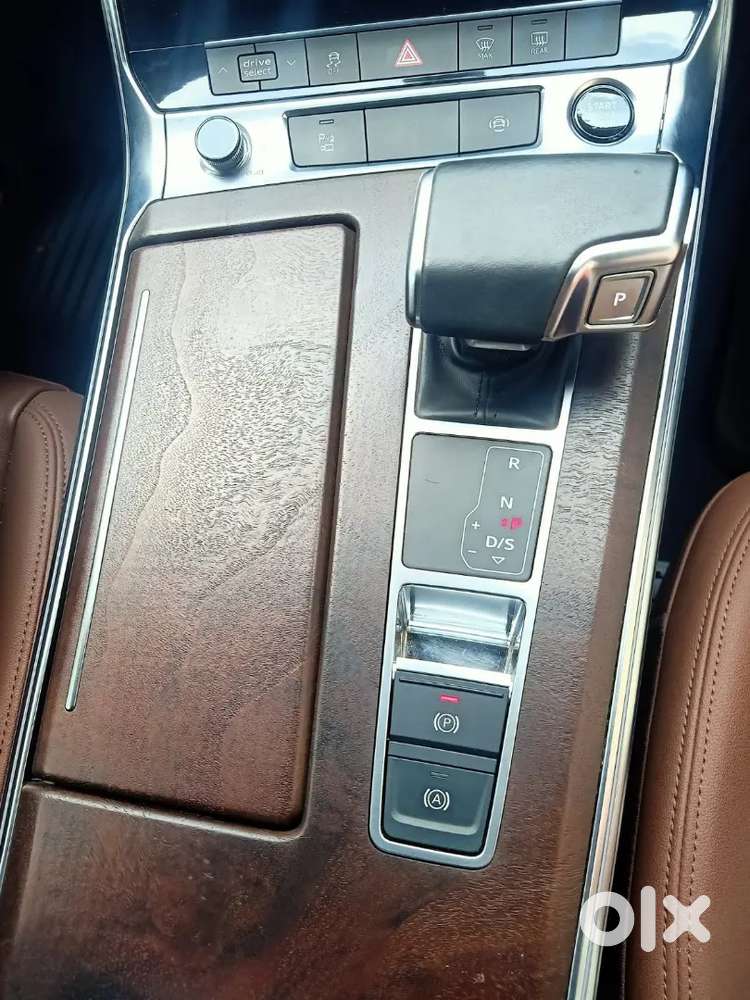 Audi A6 Variant 2021 Petrol Automatic Service Record