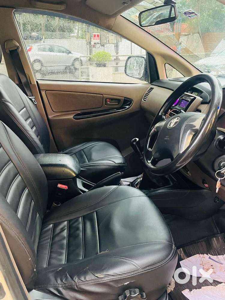 Toyota Innova 2.5 G (diesel) 7 Seater, 2015, Diesel