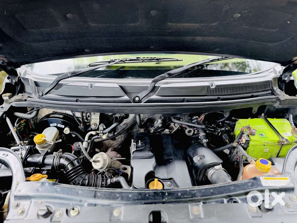 Mahindra Tuv 300 T8 Amt (automatic), 2016, Diesel
