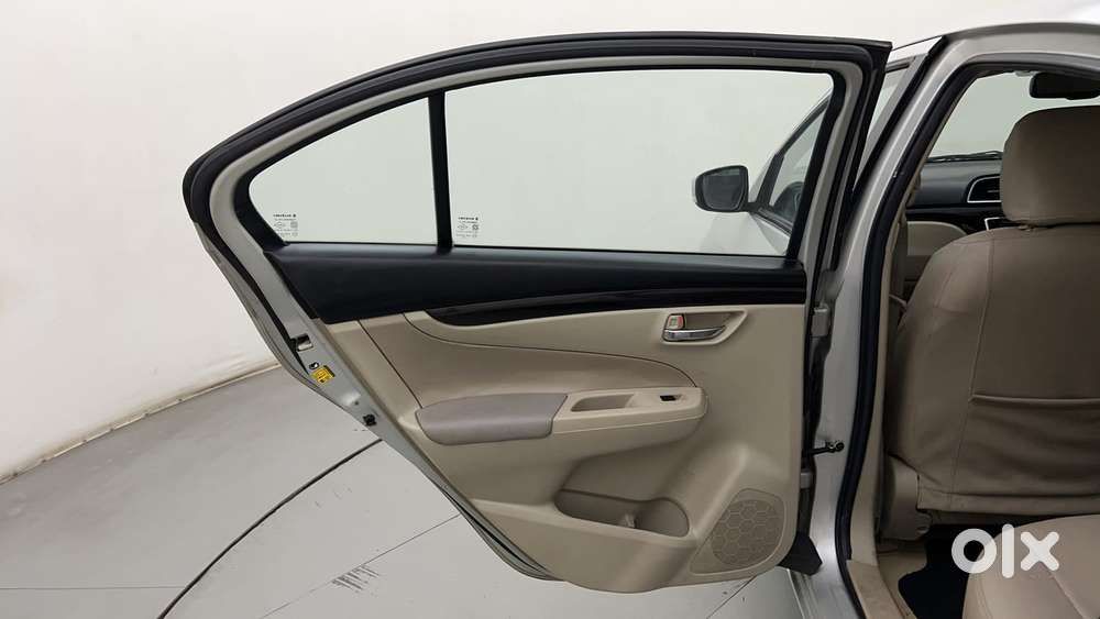 Maruti Suzuki Ciaz 2014-2017 At Zxi, 2016, Petrol