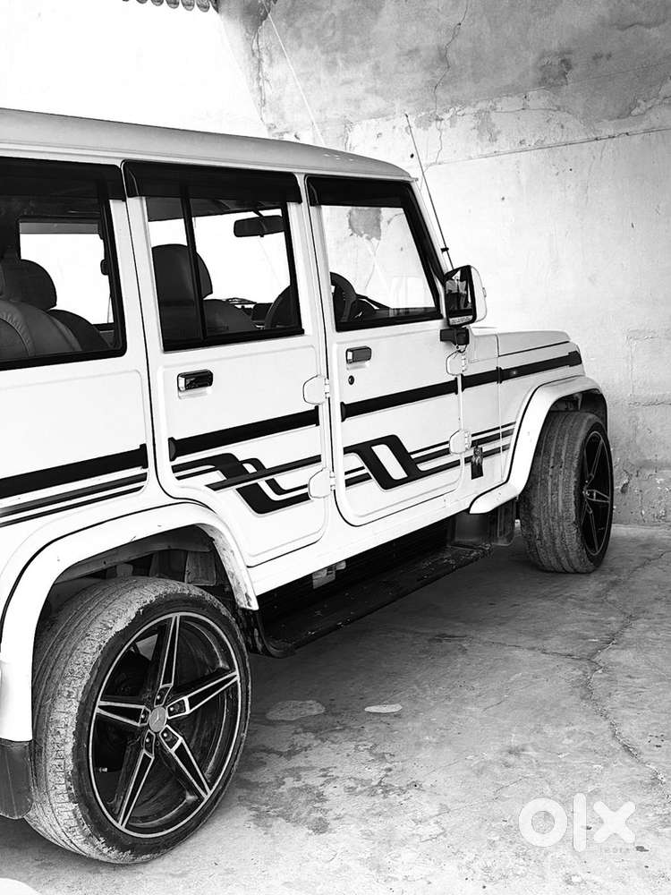 Bolero Army Use Car