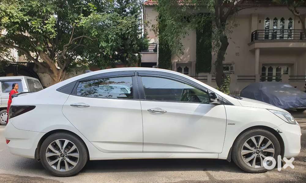 Hyundai Fluidic Verna