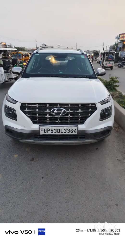 Hyundai Venue 2020 Petrol 130000 Km Driven