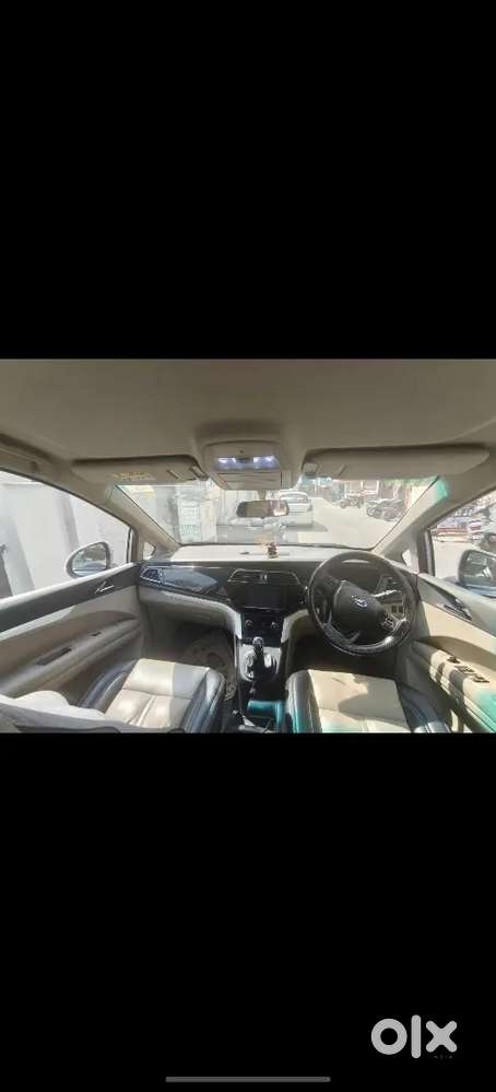 Mahindra Marazzo 1.5 2018