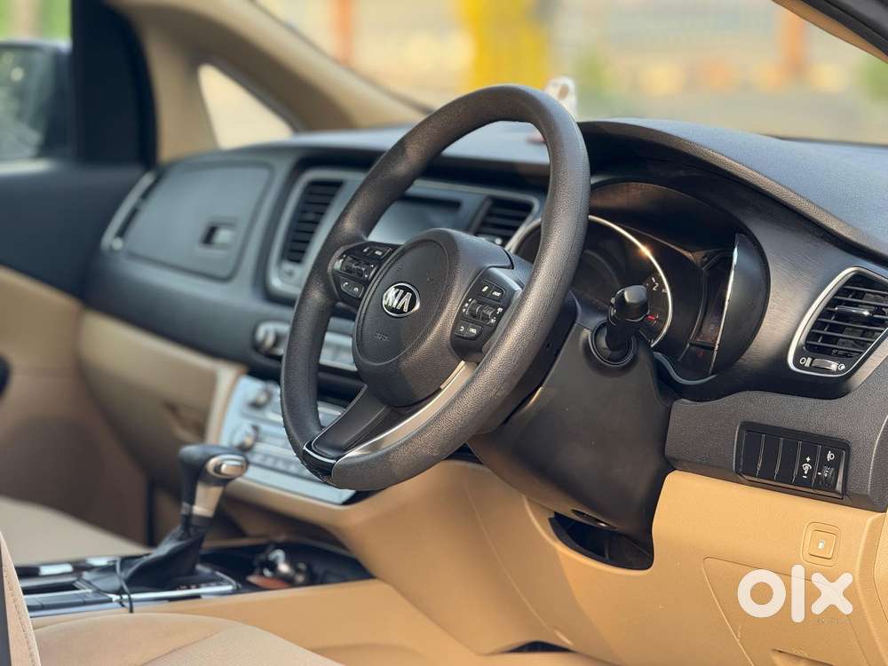 Kia Carnival Premium, 2020, Diesel