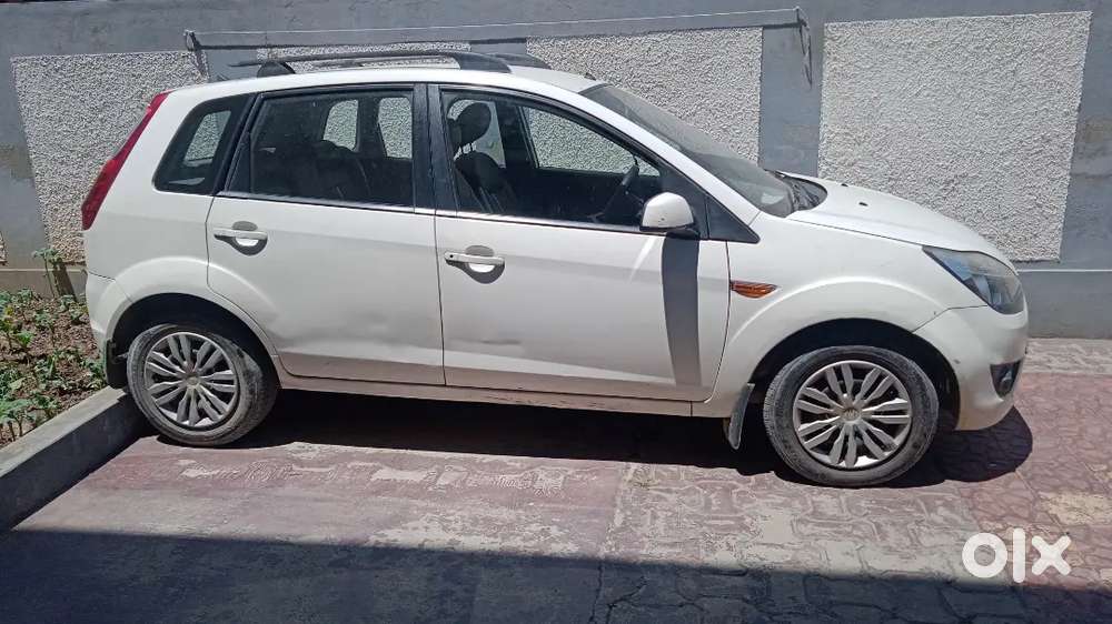 Ford Figo 2010 Petrol 70000 Km Driven, Well Mantained