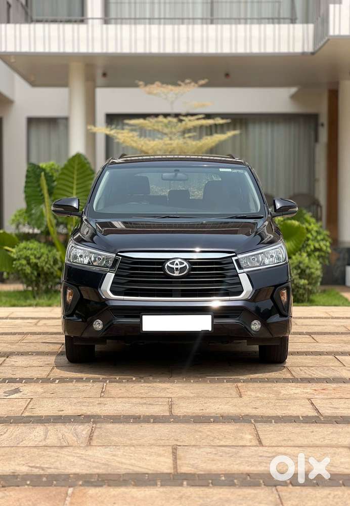 Toyota Innova Crysta 2.4 G Mt 8s, 2022, Diesel