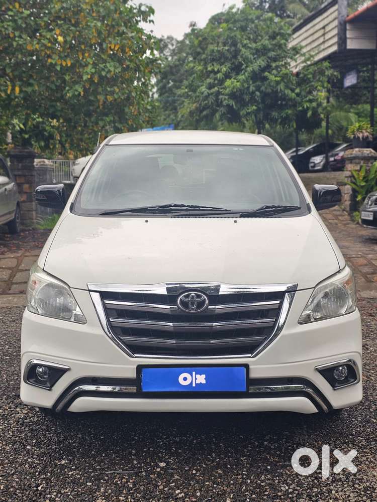 Toyota Innova 2.5 Gx 7 Str Bs-iii, 2015, Diesel