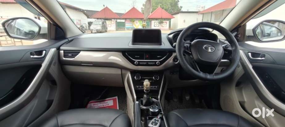 Tata Nexon, 2018, Petrol