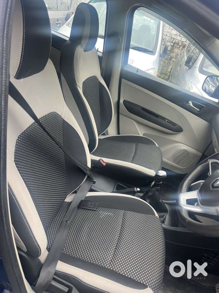 Renault Triber Rxz, 2020, Petrol