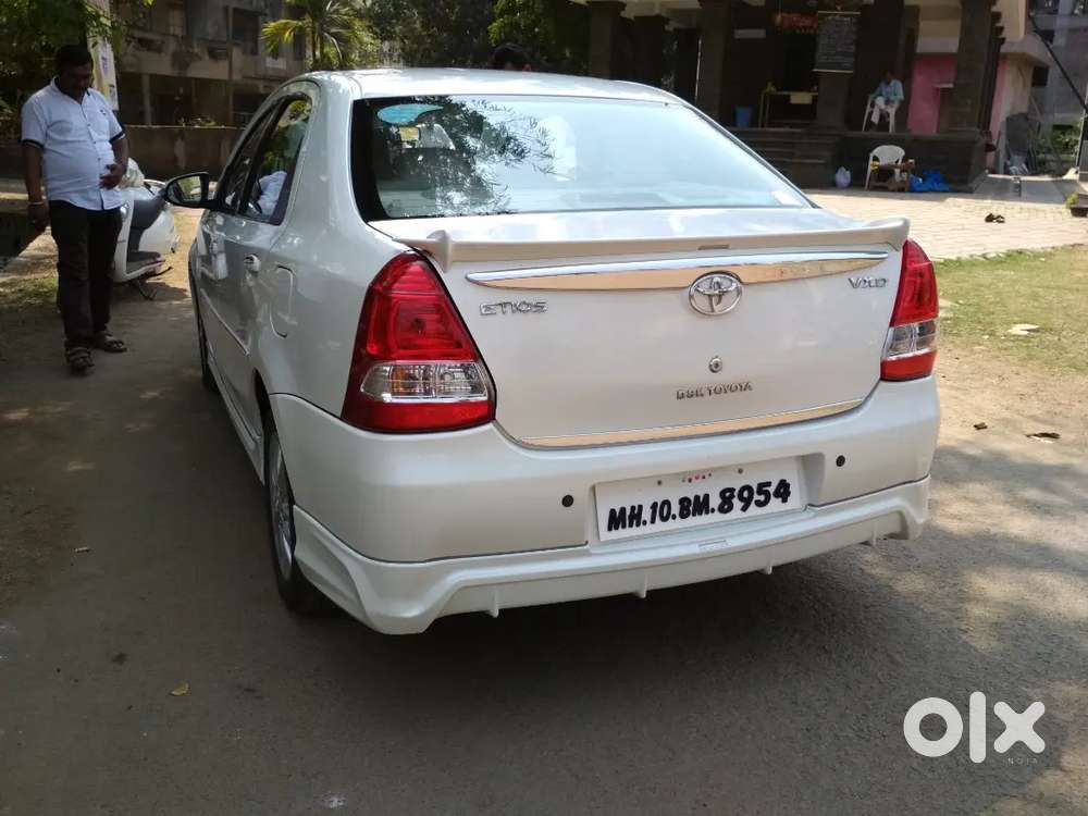 Toyota Etios Vx D 2015 Urgent Sell,price Slightly Ngoshiable