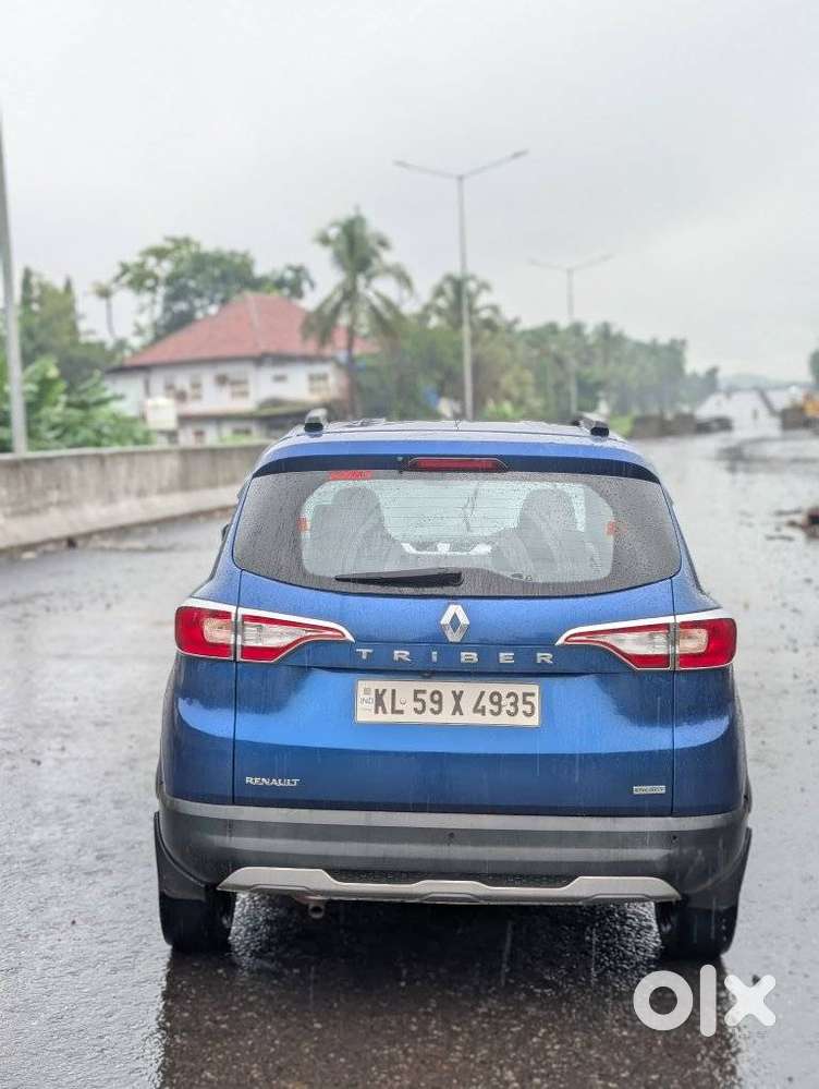 Renault Triber Rxz, 2021, Petrol