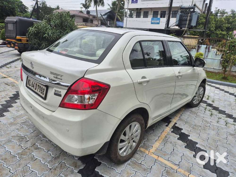 Maruti Suzuki Swift Dzire Amt Zdi, 2016, Diesel