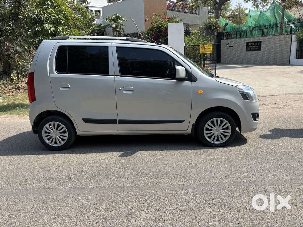 Maruti Suzuki Wagon R Vxi Amt, 2017, Petrol