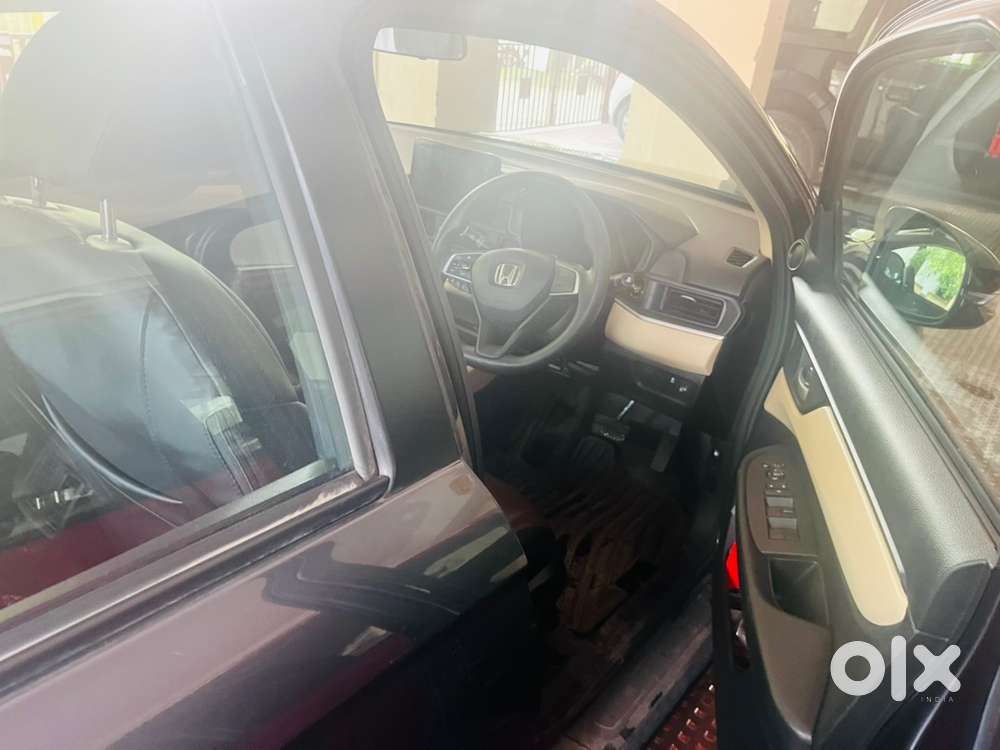 Honda Amaze 3 Gen Vx Petrol Dec 2024 5 Years Warranty 7200km Only
