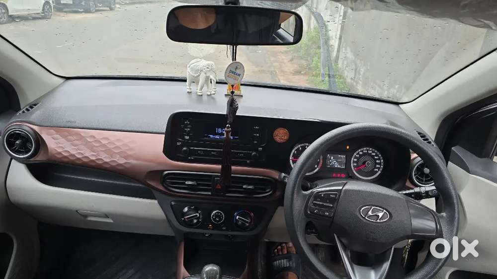 Hyundai Aura 2022 Cng