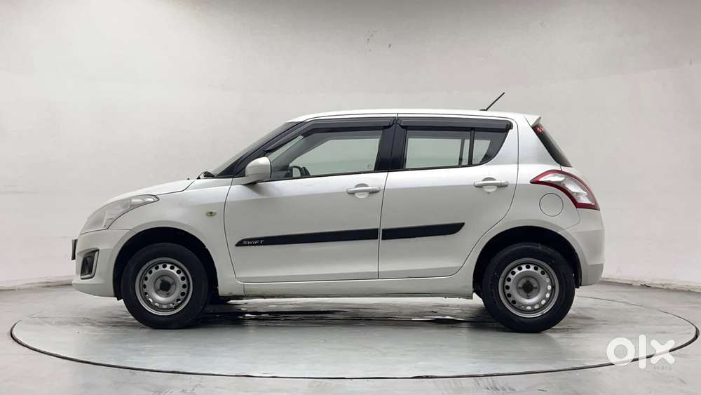 Maruti Suzuki Swift 1.2 Lxi (o), 2016, Petrol