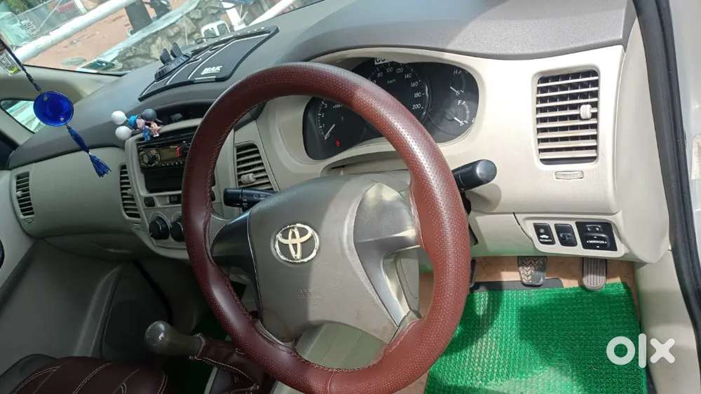 Toyota Innova Diesel 2014