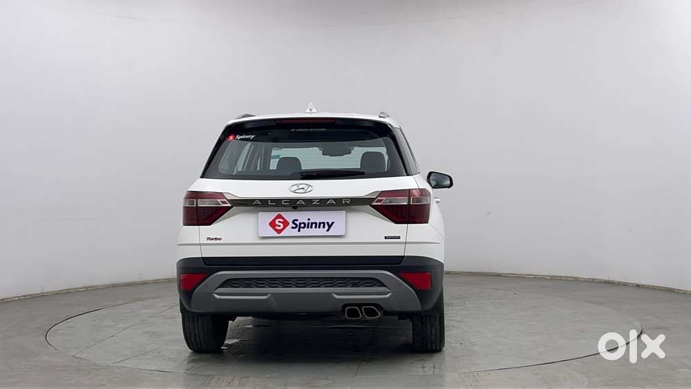 Hyundai Alcazar 1.5 Tdct Signature (o) 7s Petrol, 2024, Petrol