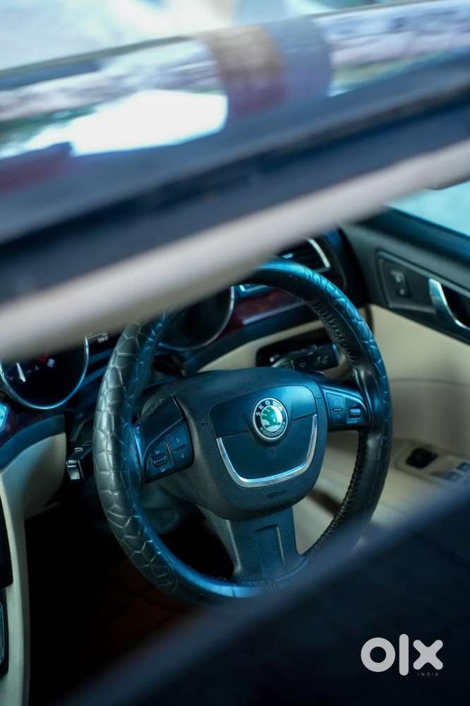 Skoda Superb Petrol 2010 Year