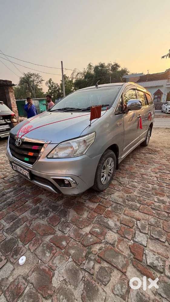 Toyota Innova 2.5 G (diesel) 8 Seater, 2016, Diesel