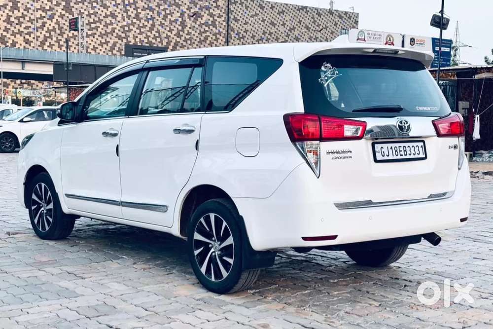 Toyota Innova Crysta [2020-ongoing] 2.4 Zx 7 Str, 2023, Diesel