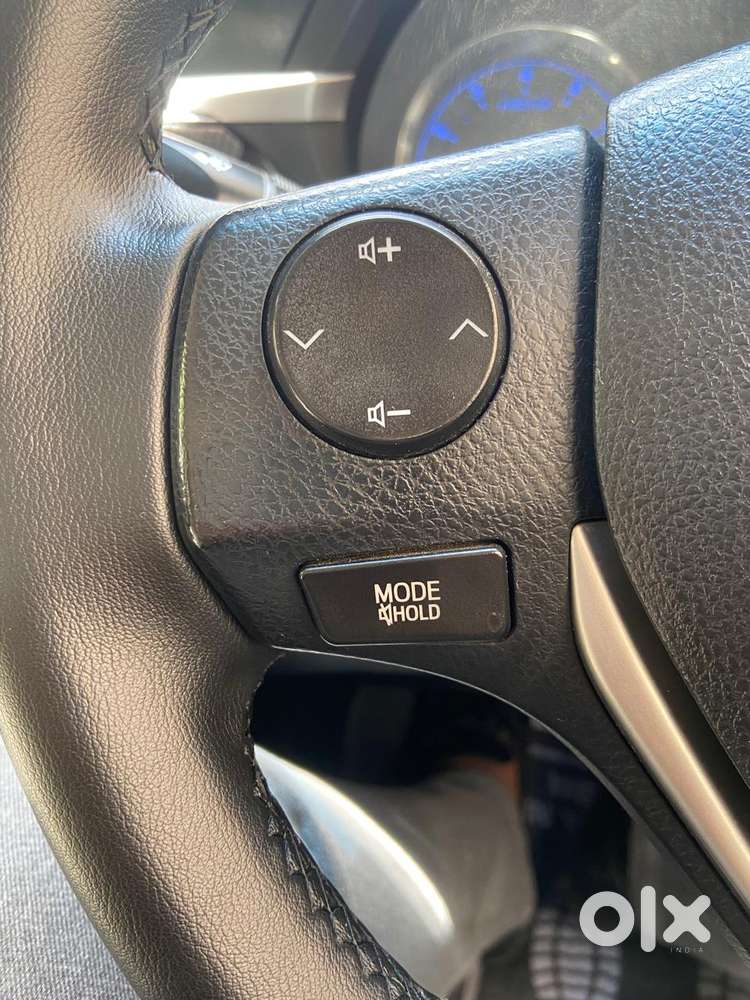 Toyota Corolla Altis 2010-2013 G, 2014, Petrol