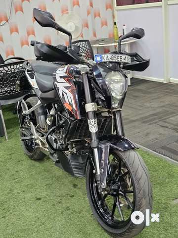 Down payment 40000 Ktm duke 200 2015 model showroom condition