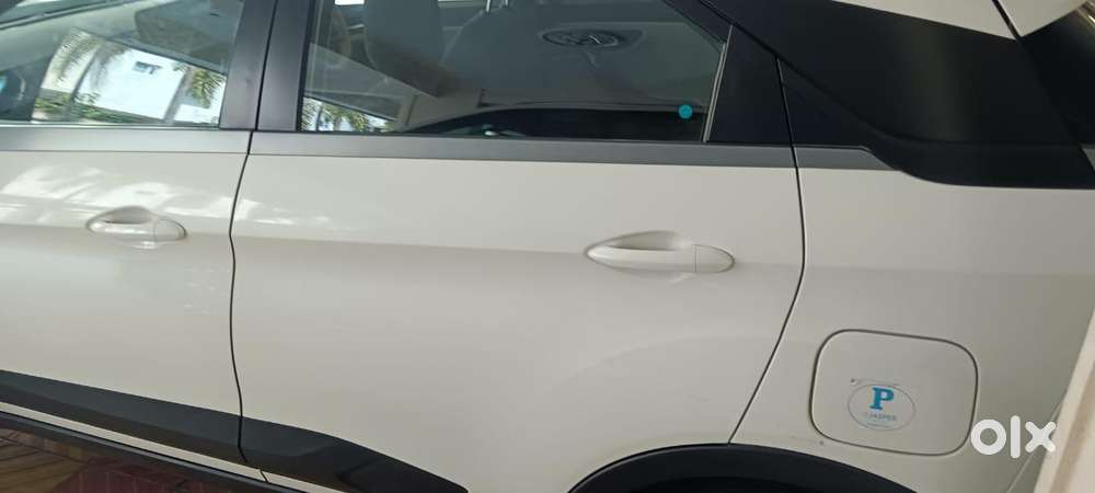 Tata Nexon 1.2 Revotron Xz Plus Premium, 2021, Petrol